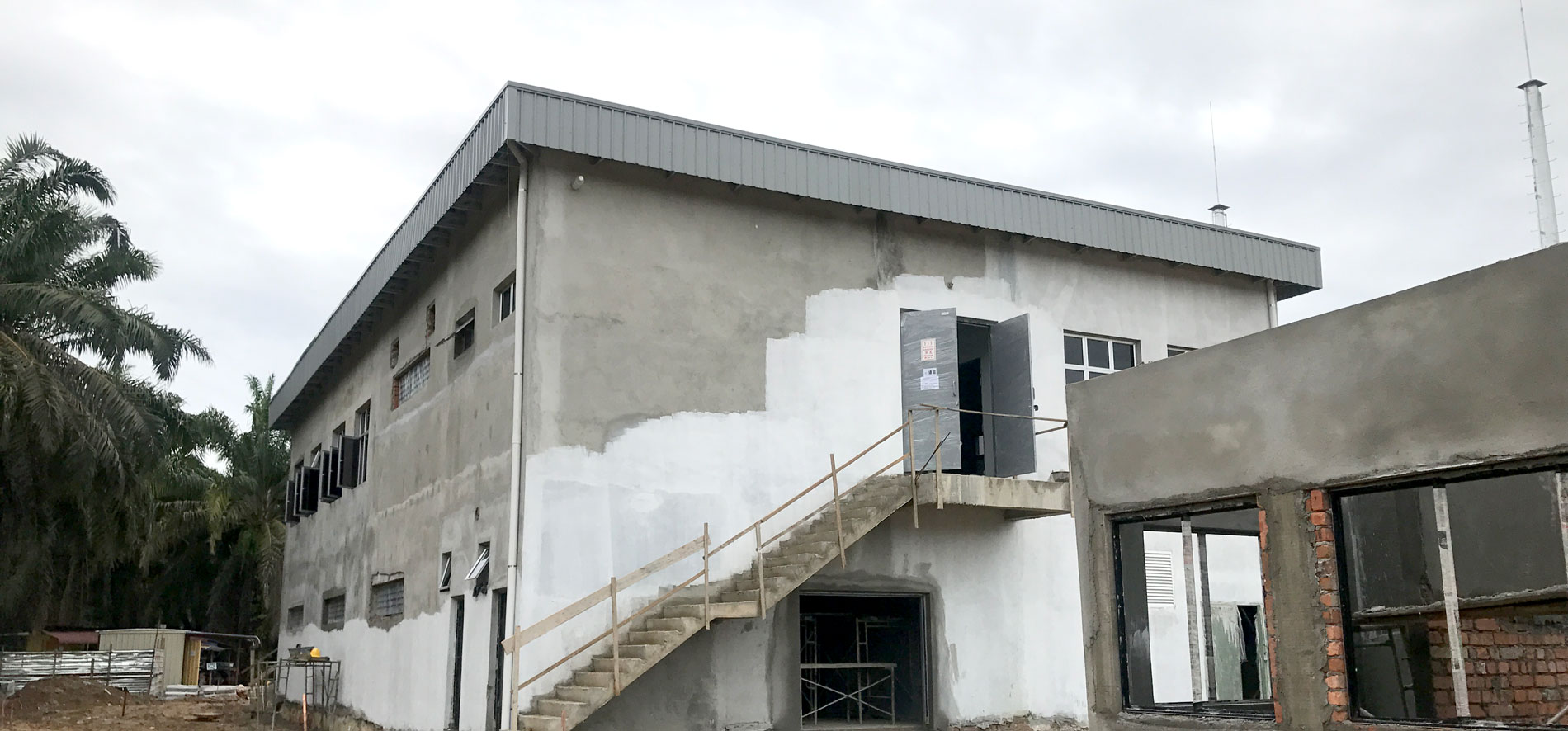 Sumec-Solar-Farm-Building-exterior